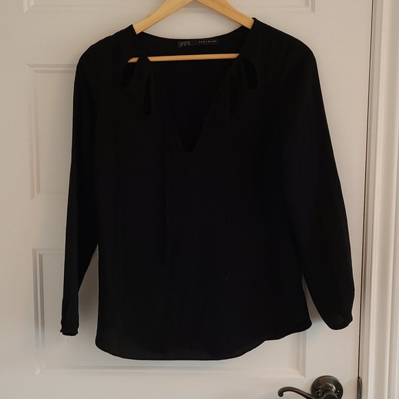 FREE ADD-ON WITH PURCHASE XSMALL ZARA - Picture 2 of 3